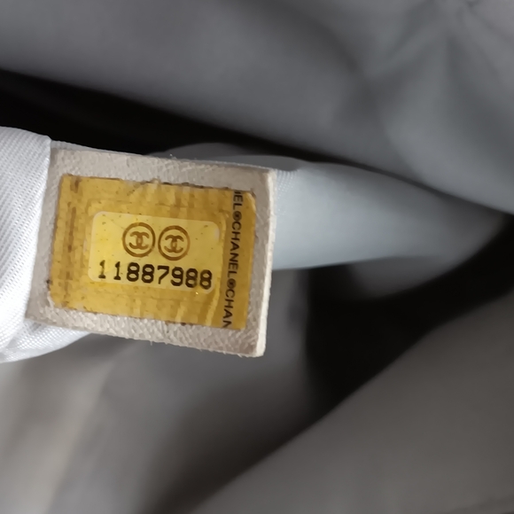 Authentic ✨️ CHANEL Leather Biarritz Paris Tote Bag Metallic Gray - Picture 16 of 16